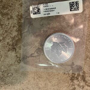 Silver Canadian Maple Leaf Coin 1 oz.
